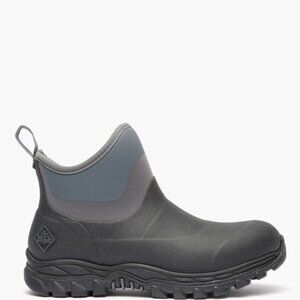 MUCK Women's Arctic Sport II Ankle Boot, Women's 9 Black/Gray
